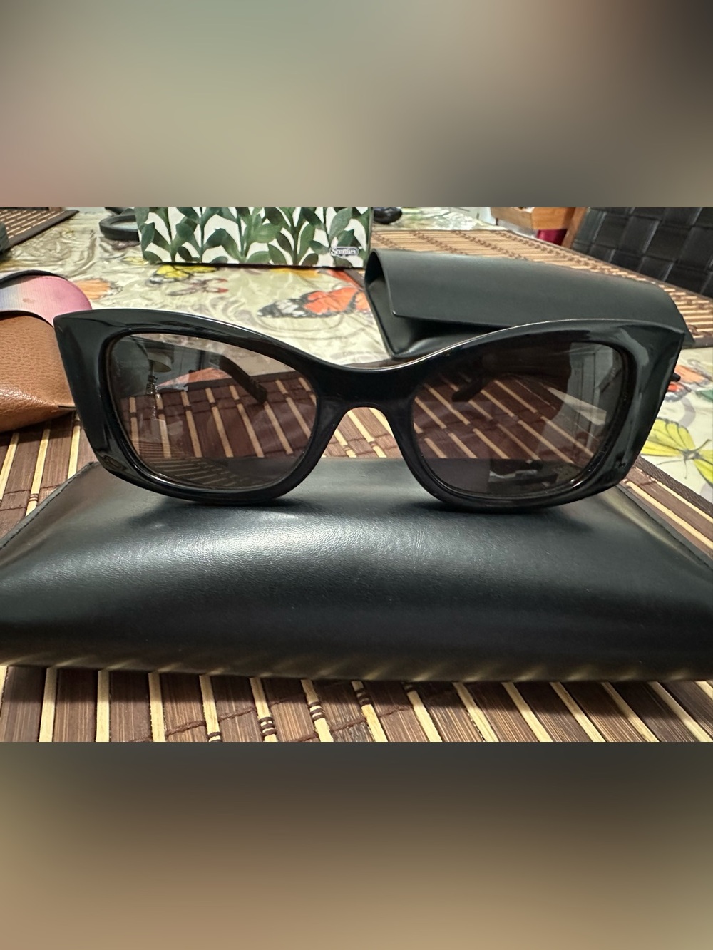 βΌοΈLast dayβΌοΈ Yves Saint Laurent Black Cat-Eye Women's Sunglasses